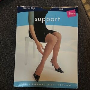 Rare ‘Hanes Her Way’ Support Control Top Hosiery. Black. E/F. New and sealed.